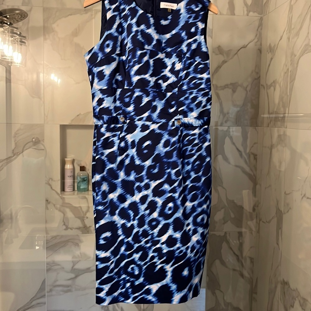 Calvin Klein Fitted Dress, Sleeveless, S -10, Leopard Print, Blues, Like NEW!